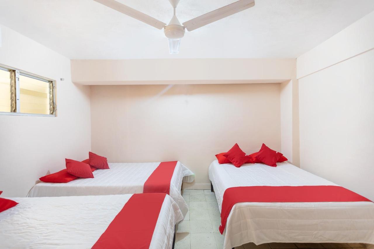 Hotel Rosa Del Alba, Malecon 체투말 외부 사진