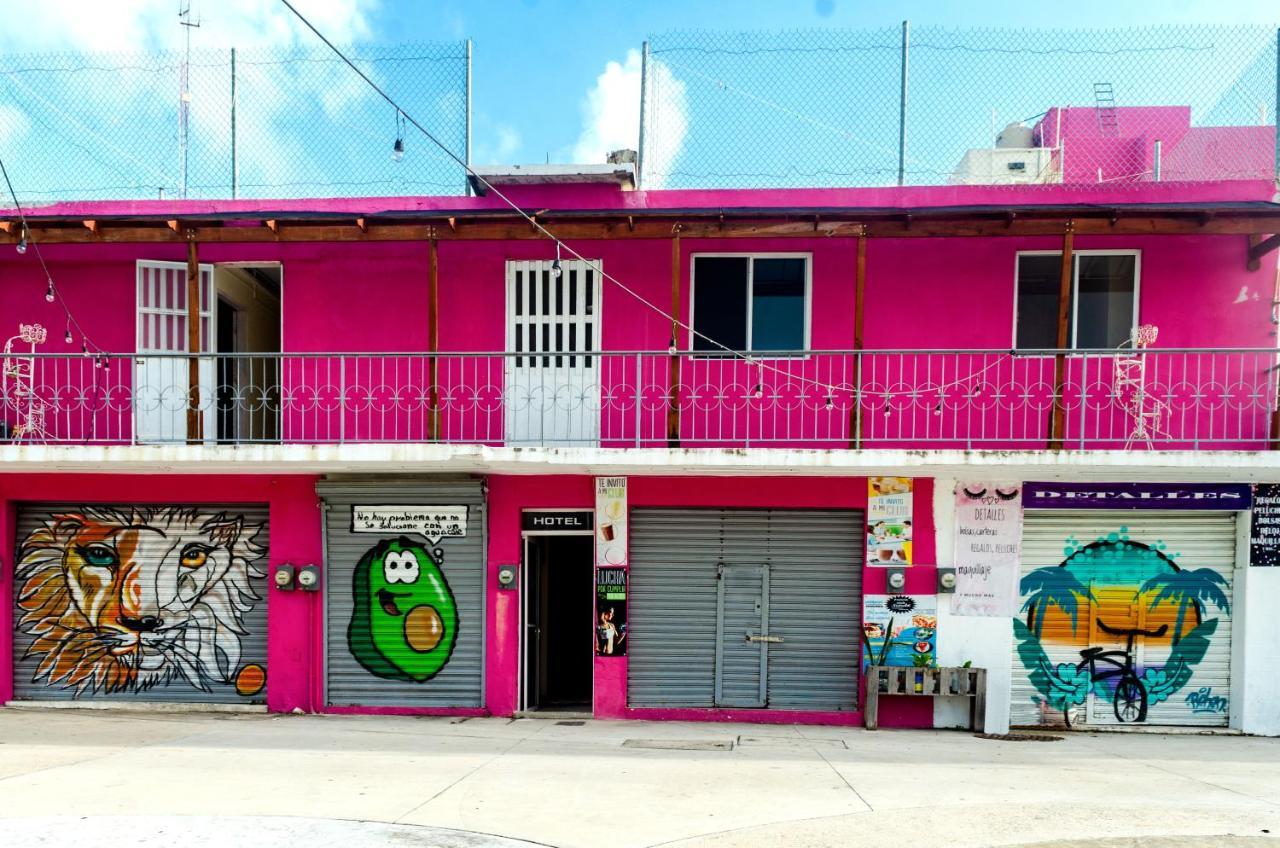 Hotel Rosa Del Alba, Malecon 체투말 외부 사진