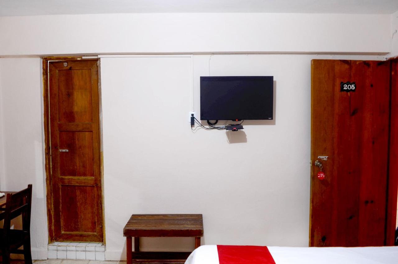 Hotel Rosa Del Alba, Malecon 체투말 외부 사진