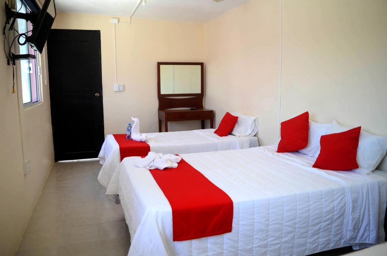 Hotel Rosa Del Alba, Malecon 체투말 외부 사진